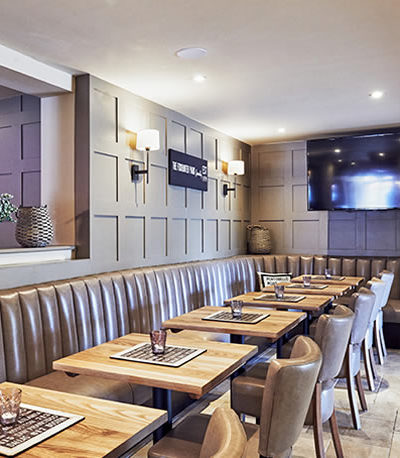 Le Club - The Foxhunter